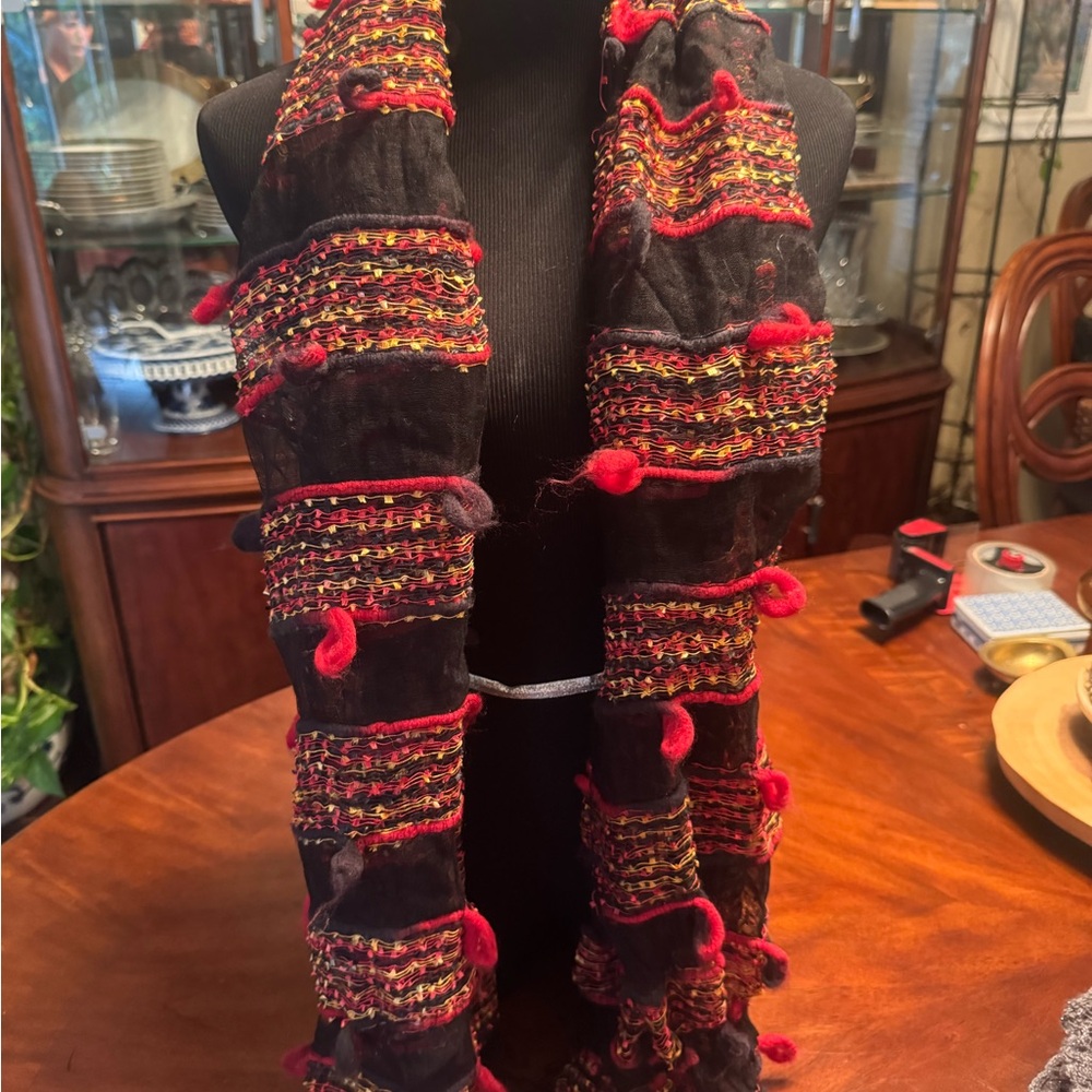 Chic Black and Red Textured Scarf